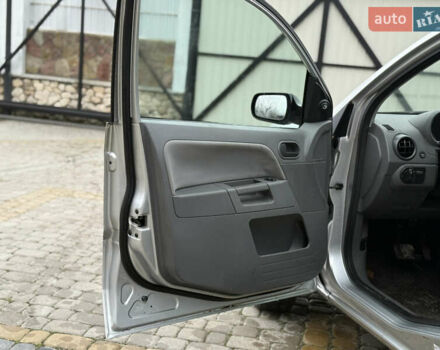 Сірий Форд Фьюжен, об'ємом двигуна 1.6 л та пробігом 120 тис. км за 5450 $, фото 17 на Automoto.ua