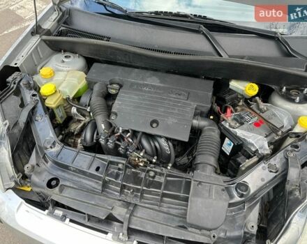 Серый Форд Фьюжн, объемом двигателя 1.6 л и пробегом 220 тыс. км за 4300 $, фото 13 на Automoto.ua