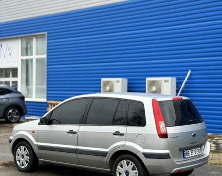 Серый Форд Фьюжн, объемом двигателя 1.2 л и пробегом 200 тыс. км за 4999 $, фото 3 на Automoto.ua