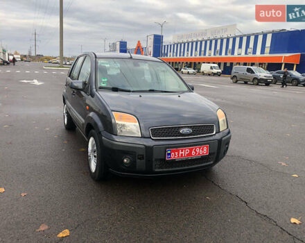 Серый Форд Фьюжн, объемом двигателя 1.6 л и пробегом 149 тыс. км за 5399 $, фото 4 на Automoto.ua