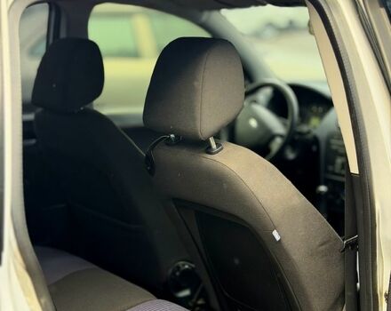 Серый Форд Фьюжн, объемом двигателя 1.2 л и пробегом 200 тыс. км за 4999 $, фото 9 на Automoto.ua