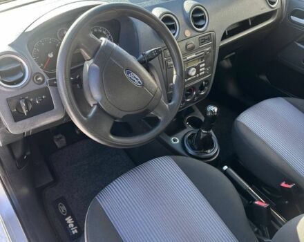 Серый Форд Фьюжн, объемом двигателя 1.4 л и пробегом 200 тыс. км за 4999 $, фото 6 на Automoto.ua