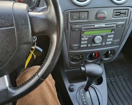 Серый Форд Фьюжн, объемом двигателя 1.6 л и пробегом 196 тыс. км за 5990 $, фото 8 на Automoto.ua