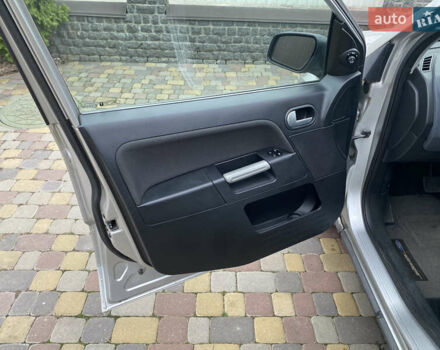Сірий Форд Фьюжен, об'ємом двигуна 1.6 л та пробігом 185 тис. км за 6500 $, фото 7 на Automoto.ua