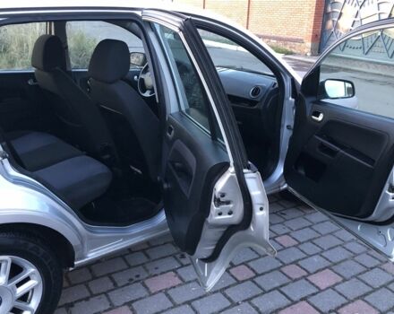 Сірий Форд Фьюжен, об'ємом двигуна 1.4 л та пробігом 160 тис. км за 3150 $, фото 5 на Automoto.ua