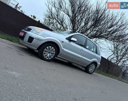 Серый Форд Фьюжн, объемом двигателя 1.4 л и пробегом 173 тыс. км за 5500 $, фото 17 на Automoto.ua