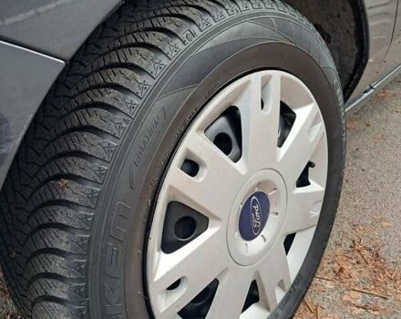 Сірий Форд Фьюжен, об'ємом двигуна 1.4 л та пробігом 228 тис. км за 4900 $, фото 18 на Automoto.ua