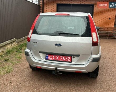 Сірий Форд Фьюжен, об'ємом двигуна 1.4 л та пробігом 158 тис. км за 5499 $, фото 4 на Automoto.ua