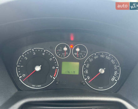 Серый Форд Фьюжн, объемом двигателя 1.4 л и пробегом 176 тыс. км за 4500 $, фото 6 на Automoto.ua