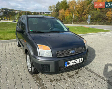 Серый Форд Фьюжн, объемом двигателя 1.4 л и пробегом 176 тыс. км за 4500 $, фото 3 на Automoto.ua