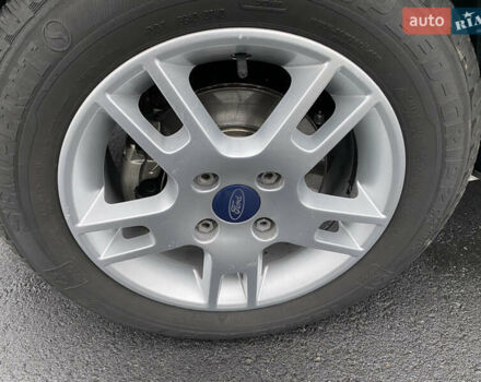 Сірий Форд Фьюжен, об'ємом двигуна 1.6 л та пробігом 185 тис. км за 7100 $, фото 23 на Automoto.ua