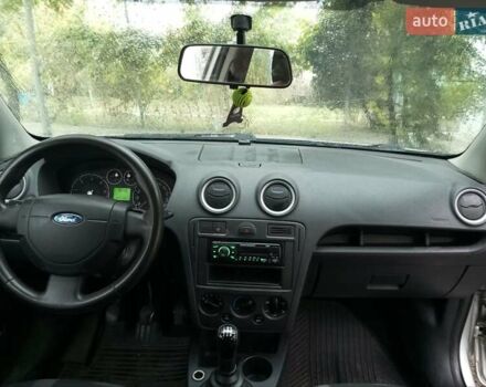 Серый Форд Фьюжн, объемом двигателя 1.4 л и пробегом 240 тыс. км за 3700 $, фото 6 на Automoto.ua