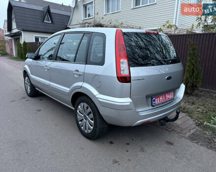 Серый Форд Фьюжн, объемом двигателя 1.4 л и пробегом 173 тыс. км за 5500 $, фото 4 на Automoto.ua