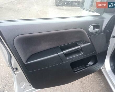 Серый Форд Фьюжн, объемом двигателя 1.4 л и пробегом 182 тыс. км за 5200 $, фото 23 на Automoto.ua