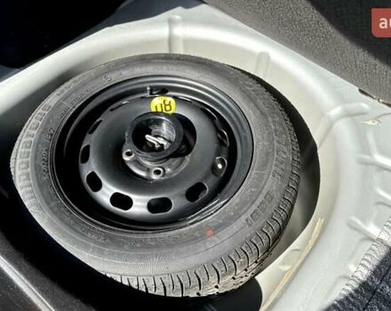 Серый Форд Фьюжн, объемом двигателя 1.4 л и пробегом 170 тыс. км за 5100 $, фото 39 на Automoto.ua