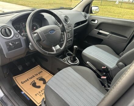 Серый Форд Фьюжн, объемом двигателя 1.4 л и пробегом 217 тыс. км за 5600 $, фото 7 на Automoto.ua