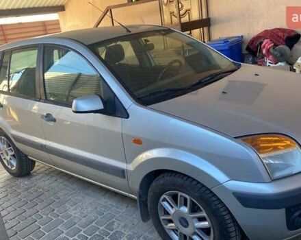 Серый Форд Фьюжн, объемом двигателя 1.4 л и пробегом 182 тыс. км за 5200 $, фото 2 на Automoto.ua