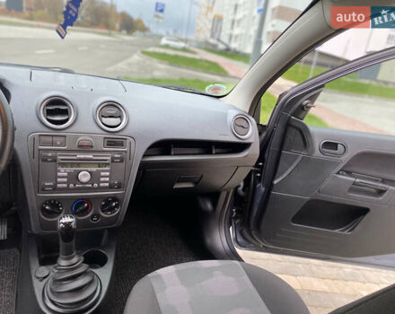 Форд Фьюжен 2007 у Вінниці на Automoto.ua Сірий Форд Фьюжен, об'ємом двигуна 1.4 л та пробігом 132 тис. км за 5850 $, фото 40 на Automoto.ua