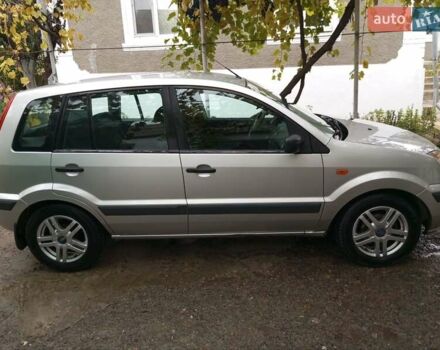 Серый Форд Фьюжн, объемом двигателя 1.4 л и пробегом 240 тыс. км за 3700 $, фото 2 на Automoto.ua