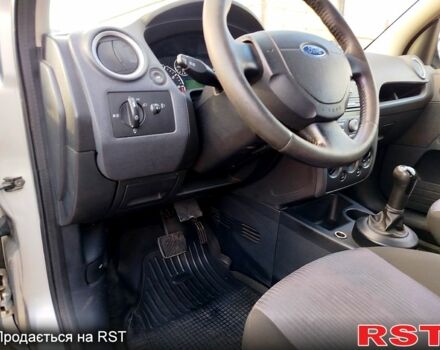 Сірий Форд Фьюжен, об'ємом двигуна 1.4 л та пробігом 230 тис. км за 4500 $, фото 4 на Automoto.ua