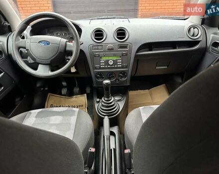 Сірий Форд Фьюжен, об'ємом двигуна 1.4 л та пробігом 158 тис. км за 5499 $, фото 7 на Automoto.ua