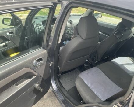 Серый Форд Фьюжн, объемом двигателя 1.6 л и пробегом 236 тыс. км за 4999 $, фото 7 на Automoto.ua