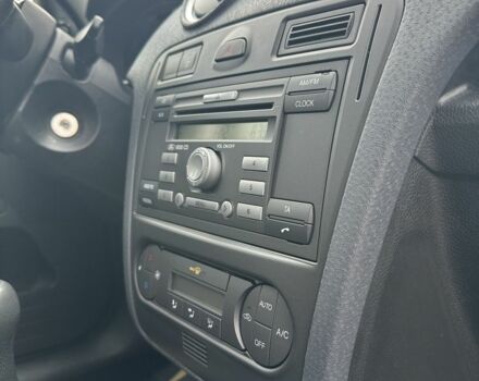 Серый Форд Фьюжн, объемом двигателя 1.4 л и пробегом 217 тыс. км за 5600 $, фото 8 на Automoto.ua