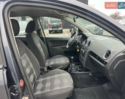 Сірий Форд Фьюжен, об'ємом двигуна 1.4 л та пробігом 178 тис. км за 3900 $, фото 18 на Automoto.ua