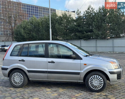 Серый Форд Фьюжн, объемом двигателя 1.4 л и пробегом 235 тыс. км за 3900 $, фото 4 на Automoto.ua