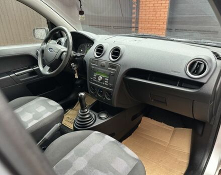 Серый Форд Фьюжн, объемом двигателя 1.4 л и пробегом 150 тыс. км за 5500 $, фото 6 на Automoto.ua