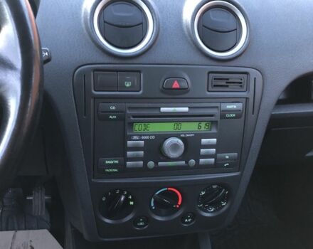 Сірий Форд Фьюжен, об'ємом двигуна 1.4 л та пробігом 160 тис. км за 3150 $, фото 9 на Automoto.ua