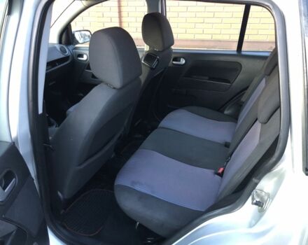 Сірий Форд Фьюжен, об'ємом двигуна 1.4 л та пробігом 160 тис. км за 3150 $, фото 8 на Automoto.ua