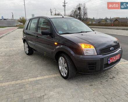 Форд Фьюжен 2007 у Вінниці на Automoto.ua Сірий Форд Фьюжен, об'ємом двигуна 1.4 л та пробігом 132 тис. км за 5850 $, фото 1 на Automoto.ua