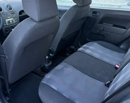 Серый Форд Фьюжн, объемом двигателя 1.4 л и пробегом 236 тыс. км за 4150 $, фото 12 на Automoto.ua