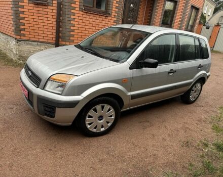 Серый Форд Фьюжн, объемом двигателя 1.4 л и пробегом 150 тыс. км за 5500 $, фото 2 на Automoto.ua