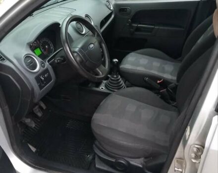 Серый Форд Фьюжн, объемом двигателя 1.4 л и пробегом 240 тыс. км за 3700 $, фото 8 на Automoto.ua