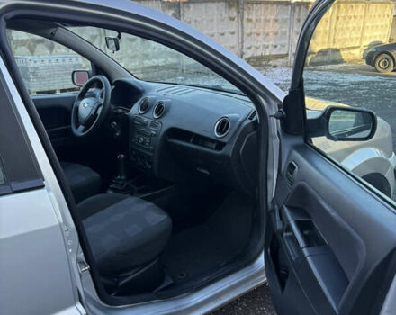 Серый Форд Фьюжн, объемом двигателя 1.4 л и пробегом 236 тыс. км за 4150 $, фото 9 на Automoto.ua