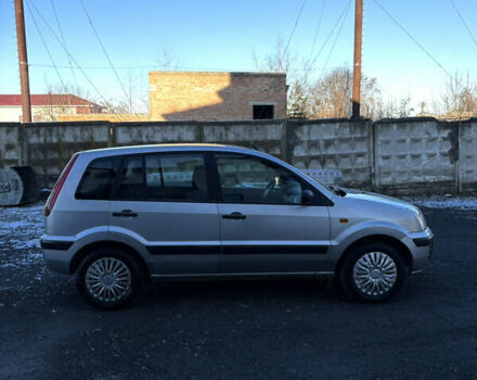 Серый Форд Фьюжн, объемом двигателя 1.4 л и пробегом 236 тыс. км за 4150 $, фото 7 на Automoto.ua