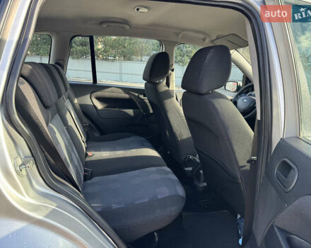 Серый Форд Фьюжн, объемом двигателя 1.4 л и пробегом 235 тыс. км за 3900 $, фото 12 на Automoto.ua