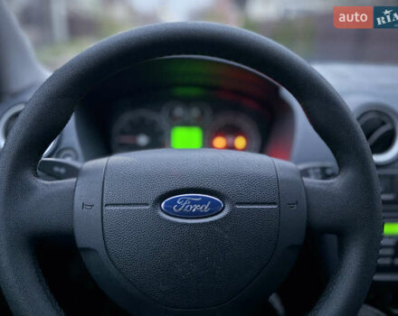 Серый Форд Фьюжн, объемом двигателя 1.4 л и пробегом 173 тыс. км за 5500 $, фото 29 на Automoto.ua