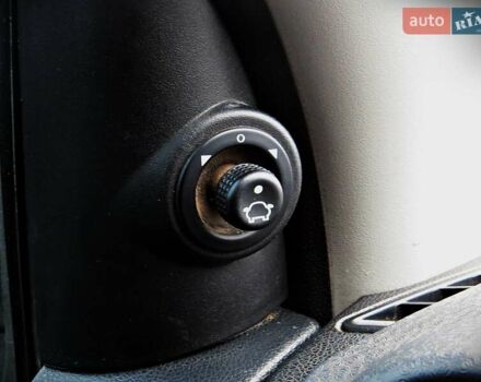 Сірий Форд Фьюжен, об'ємом двигуна 1.4 л та пробігом 235 тис. км за 4200 $, фото 6 на Automoto.ua
