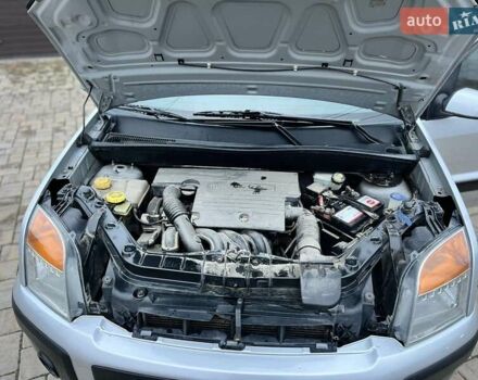 Сірий Форд Фьюжен, об'ємом двигуна 1.39 л та пробігом 211 тис. км за 3888 $, фото 15 на Automoto.ua