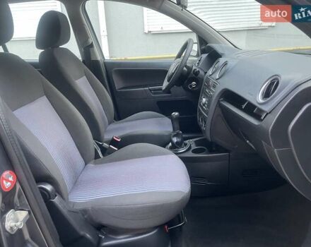 Серый Форд Фьюжн, объемом двигателя 1.4 л и пробегом 119 тыс. км за 5800 $, фото 89 на Automoto.ua