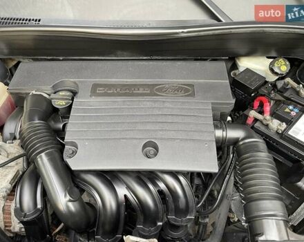 Серый Форд Фьюжн, объемом двигателя 1.4 л и пробегом 119 тыс. км за 5800 $, фото 112 на Automoto.ua