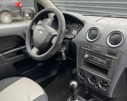 Сірий Форд Фьюжен, об'ємом двигуна 1.4 л та пробігом 133 тис. км за 3700 $, фото 11 на Automoto.ua