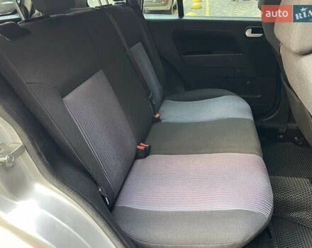 Сірий Форд Фьюжен, об'ємом двигуна 1.4 л та пробігом 152 тис. км за 5399 $, фото 35 на Automoto.ua