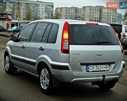 Сірий Форд Фьюжен, об'ємом двигуна 1.4 л та пробігом 235 тис. км за 4200 $, фото 3 на Automoto.ua