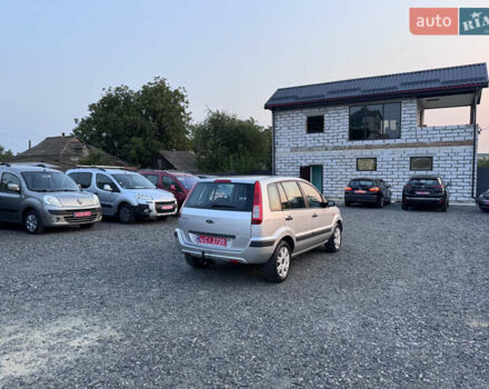 Серый Форд Фьюжн, объемом двигателя 1.6 л и пробегом 180 тыс. км за 7140 $, фото 14 на Automoto.ua