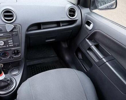 Серый Форд Фьюжн, объемом двигателя 1.4 л и пробегом 175 тыс. км за 4500 $, фото 15 на Automoto.ua