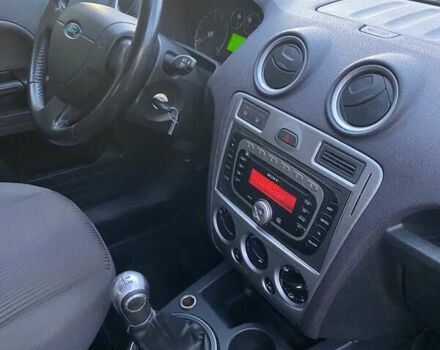 Серый Форд Фьюжн, объемом двигателя 1.4 л и пробегом 230 тыс. км за 5900 $, фото 55 на Automoto.ua